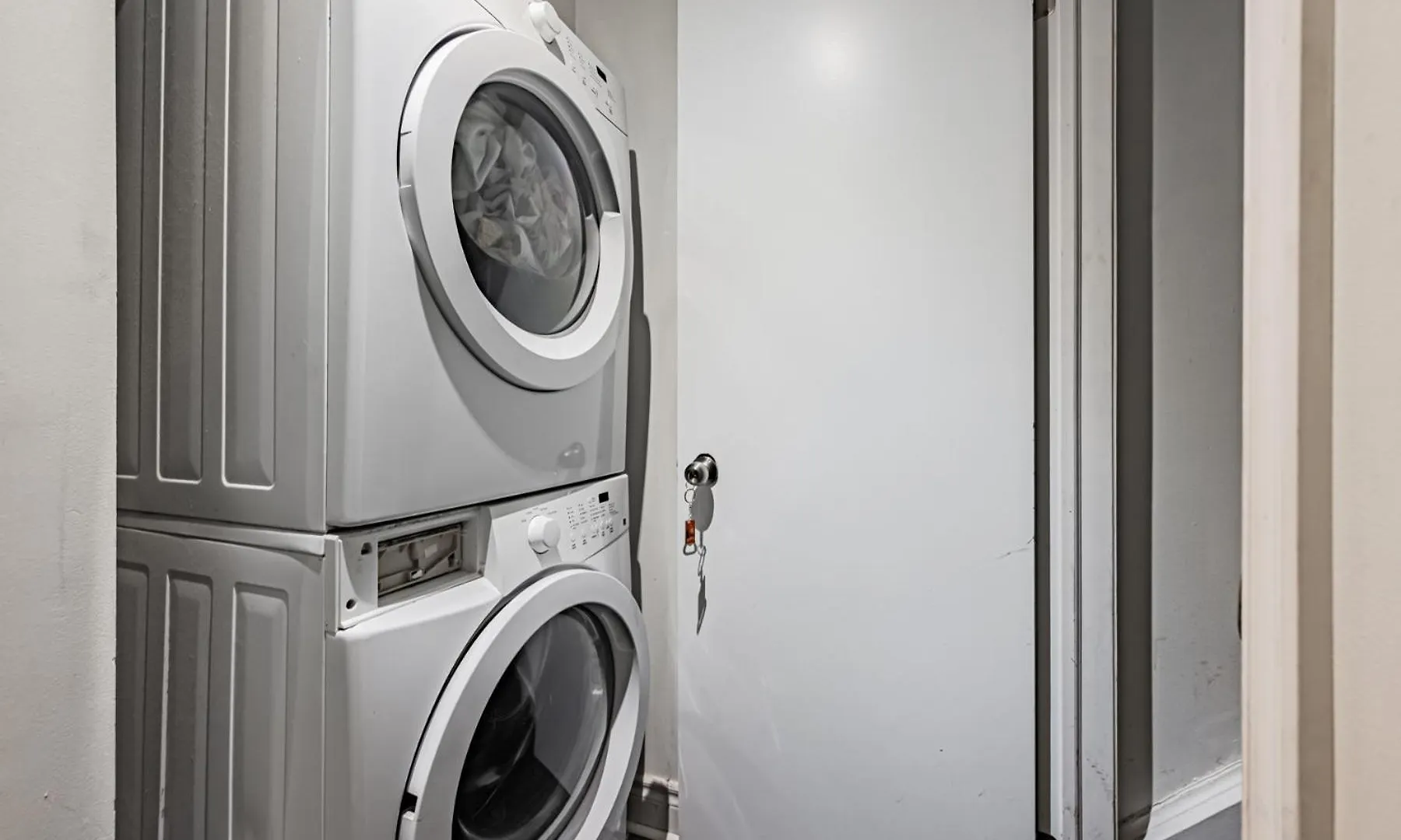 빌라 Parking! 5Br House! 10Min Walk To Eaton Center! 7Min Walk To Yongedundas Subway Station! 토론토 캐나다
